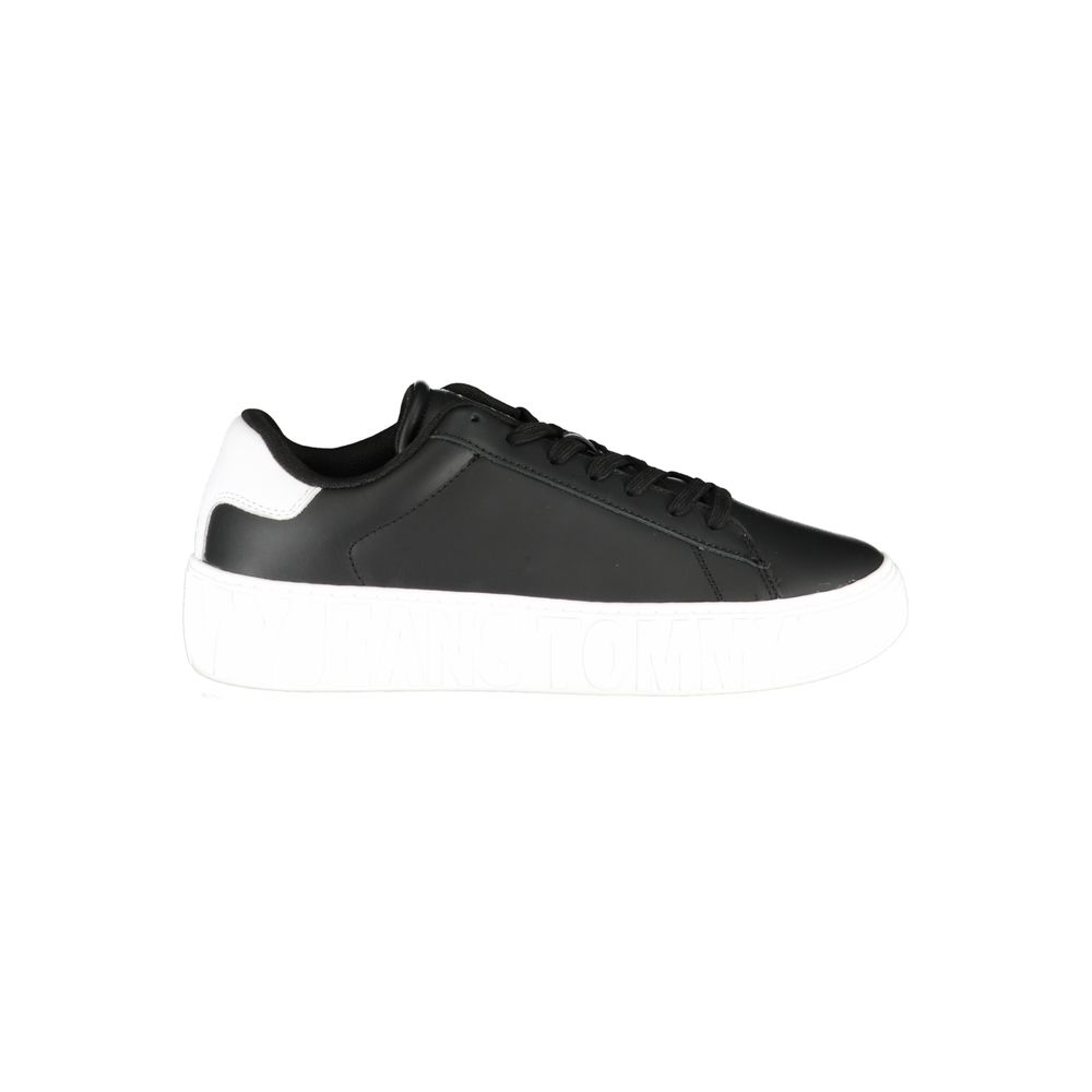 Tommy Hilfiger Sleek Black Sneakers with Contrasting Details