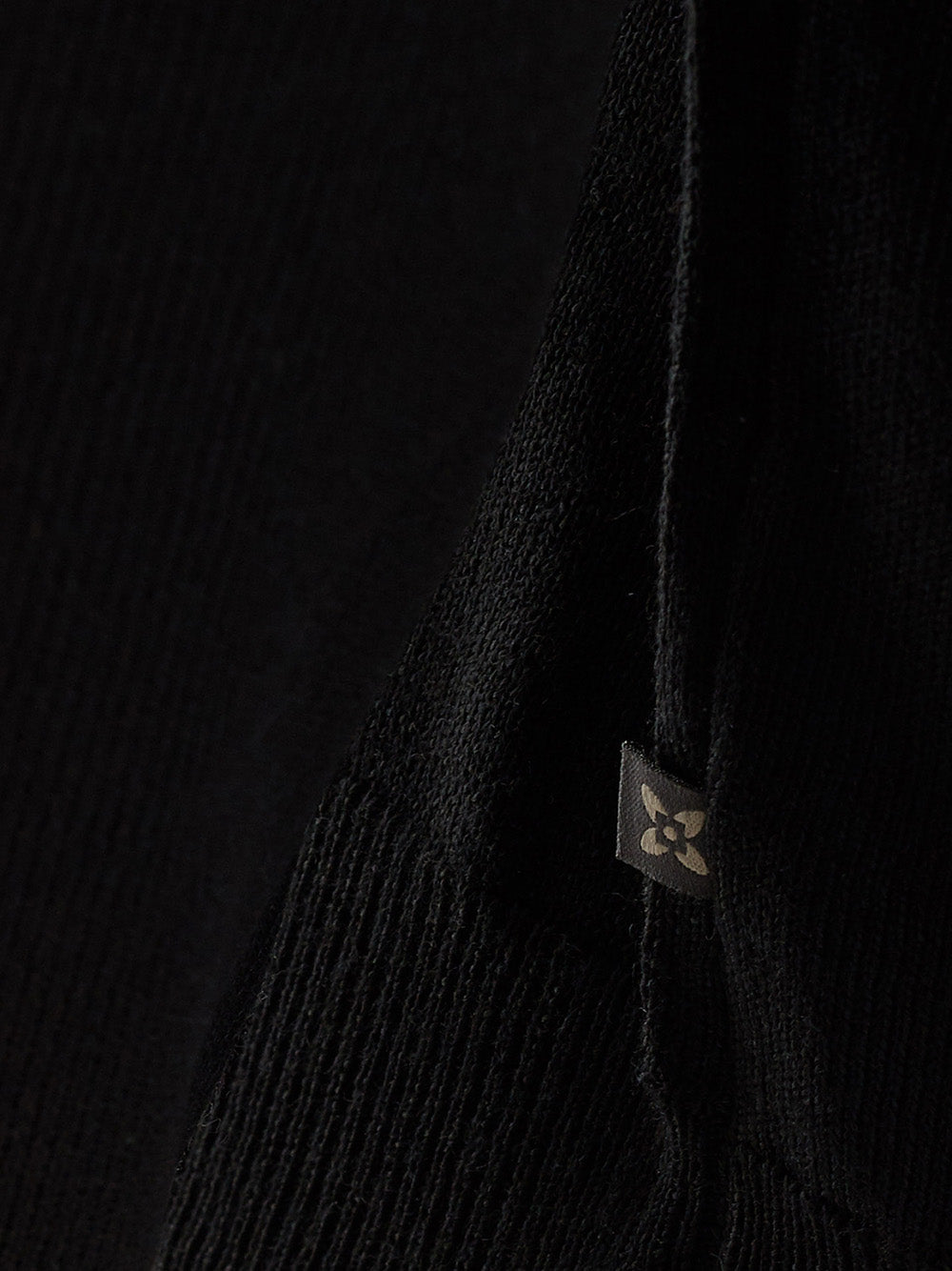 FERRANTE Elegant Black Wool Jumper - Italian Classic