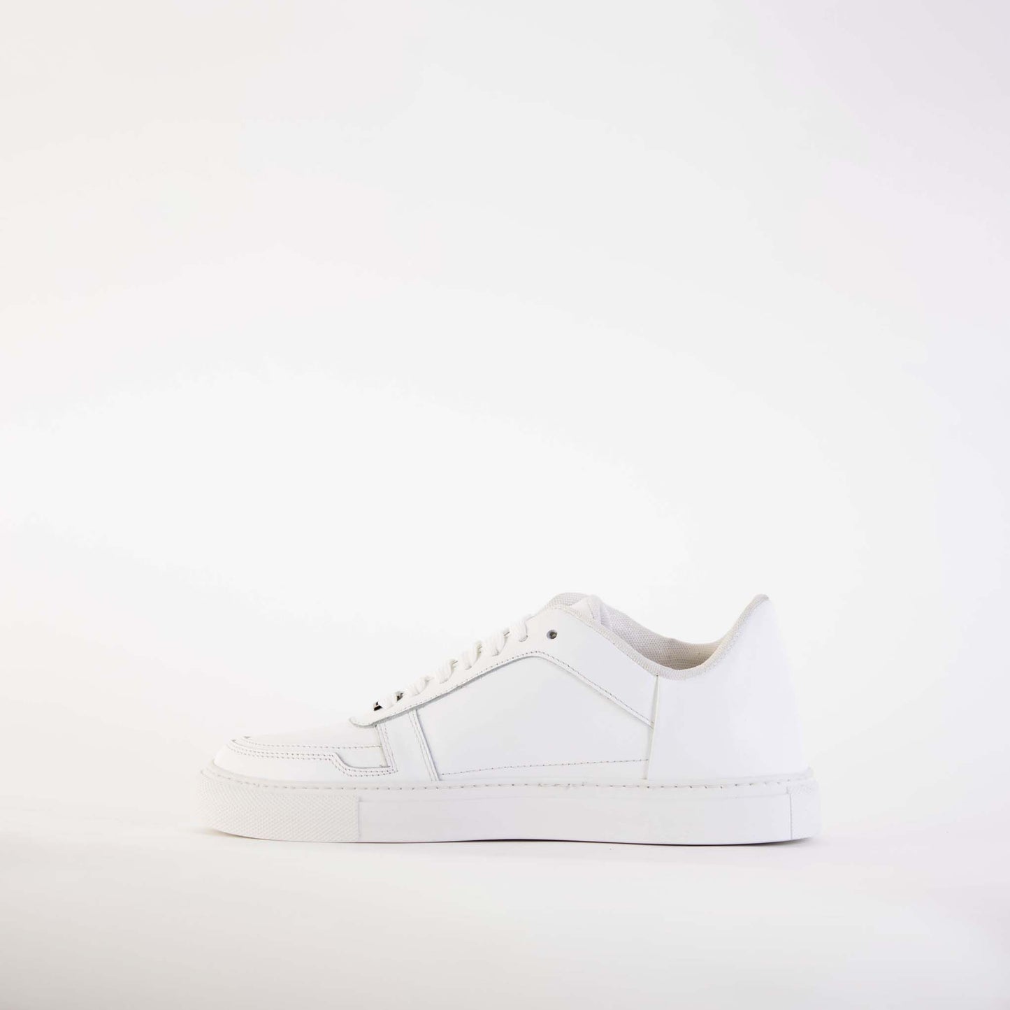 Roberto Cavalli Exquisite White Suede Sneakers